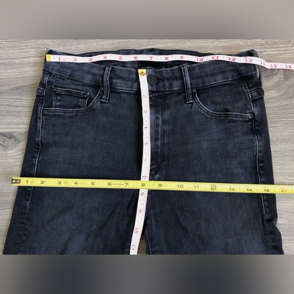 Mother Looker Ankle Fray Jeans - Picture 10 of 10